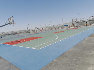 Basketball-court